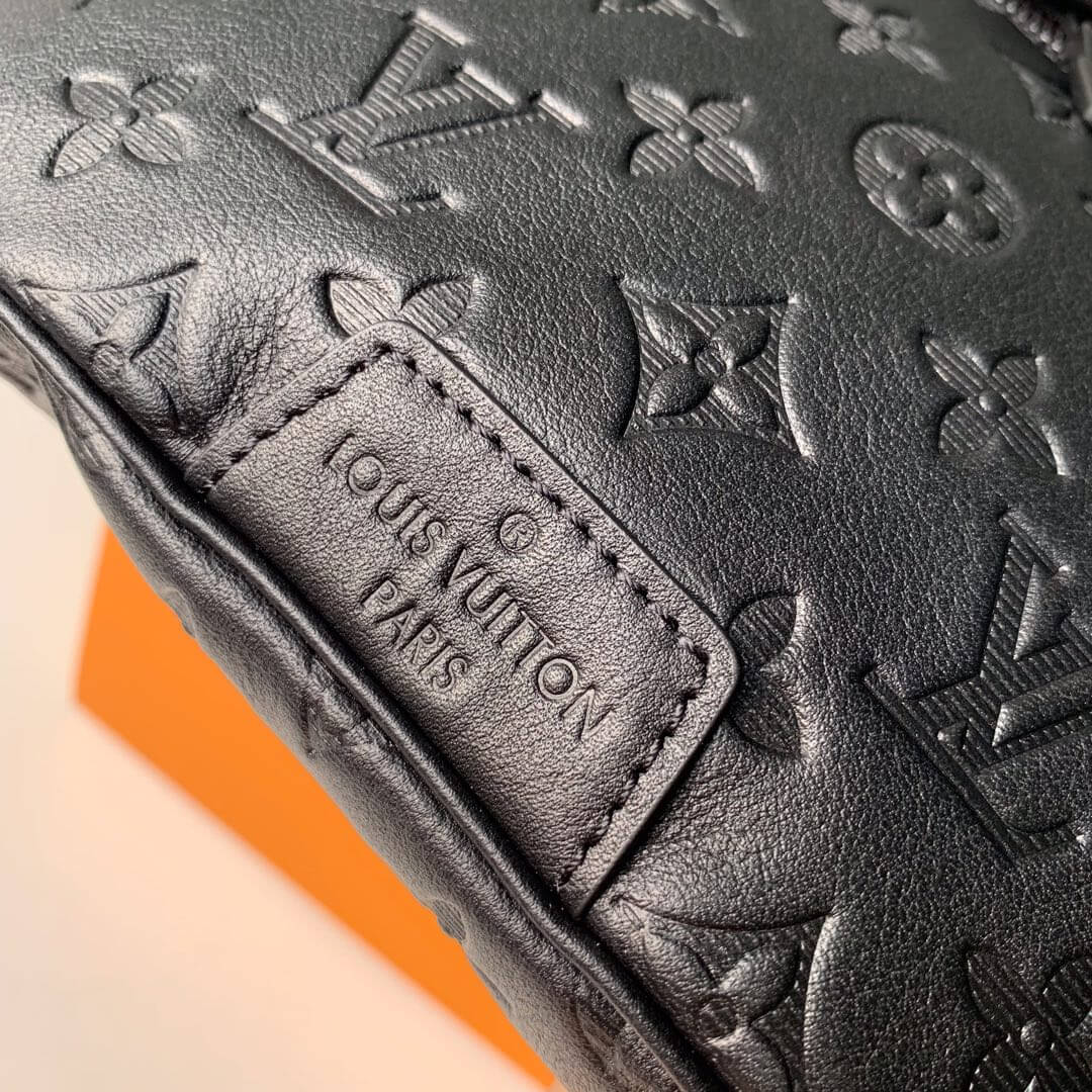 m44388 discovery bumbag