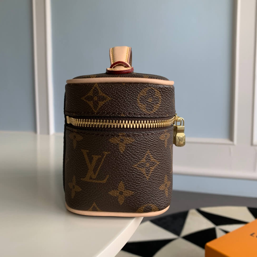 m44495 cosmetic bag mini brown monogram 20cm