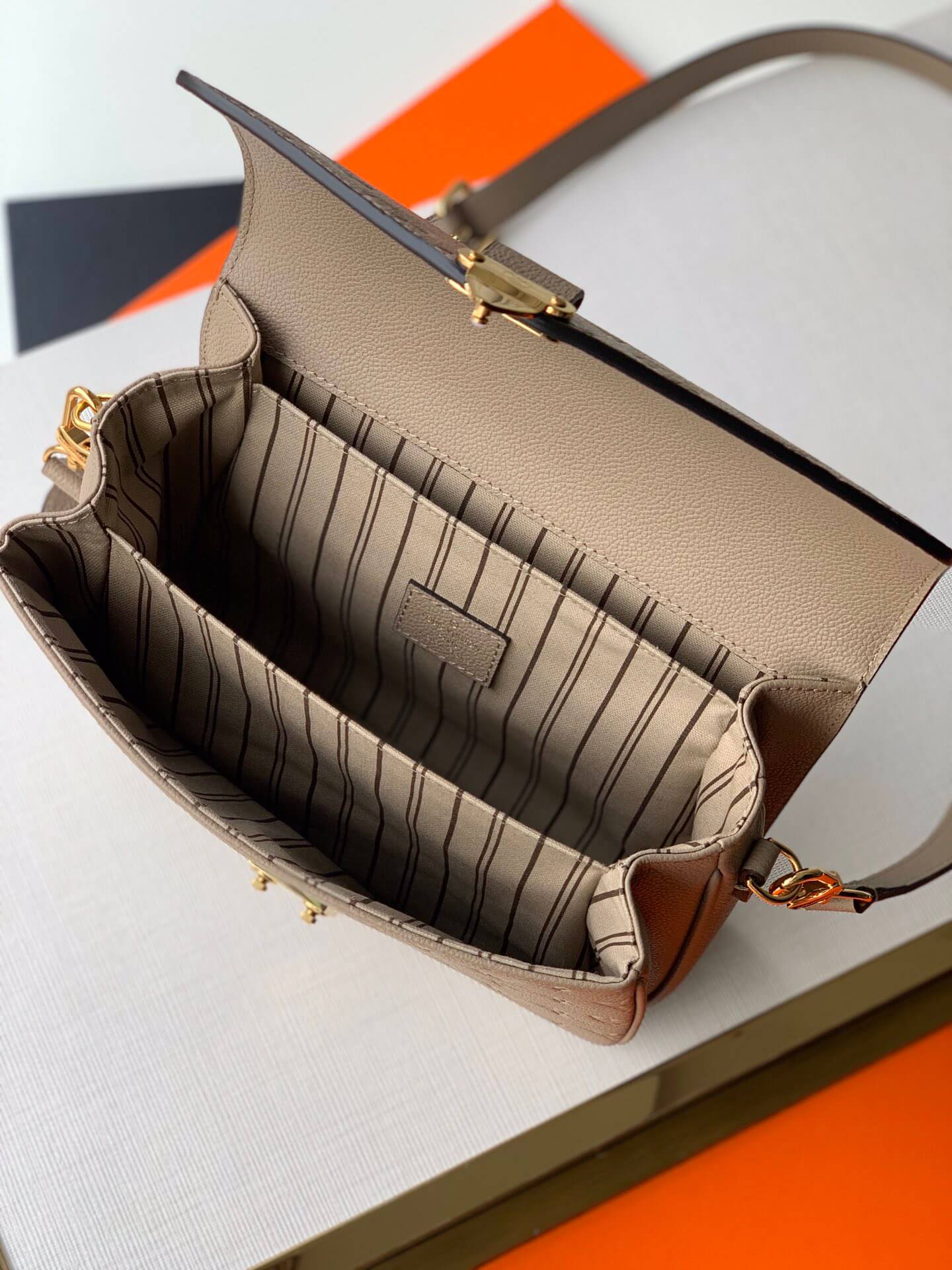 m44813 multi pochette accessoires khaki dark green monogram