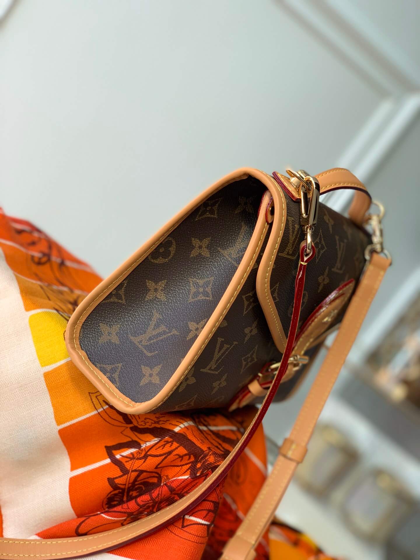 m44919 shoulder bag handbag cross body bags brown calfskin monogram