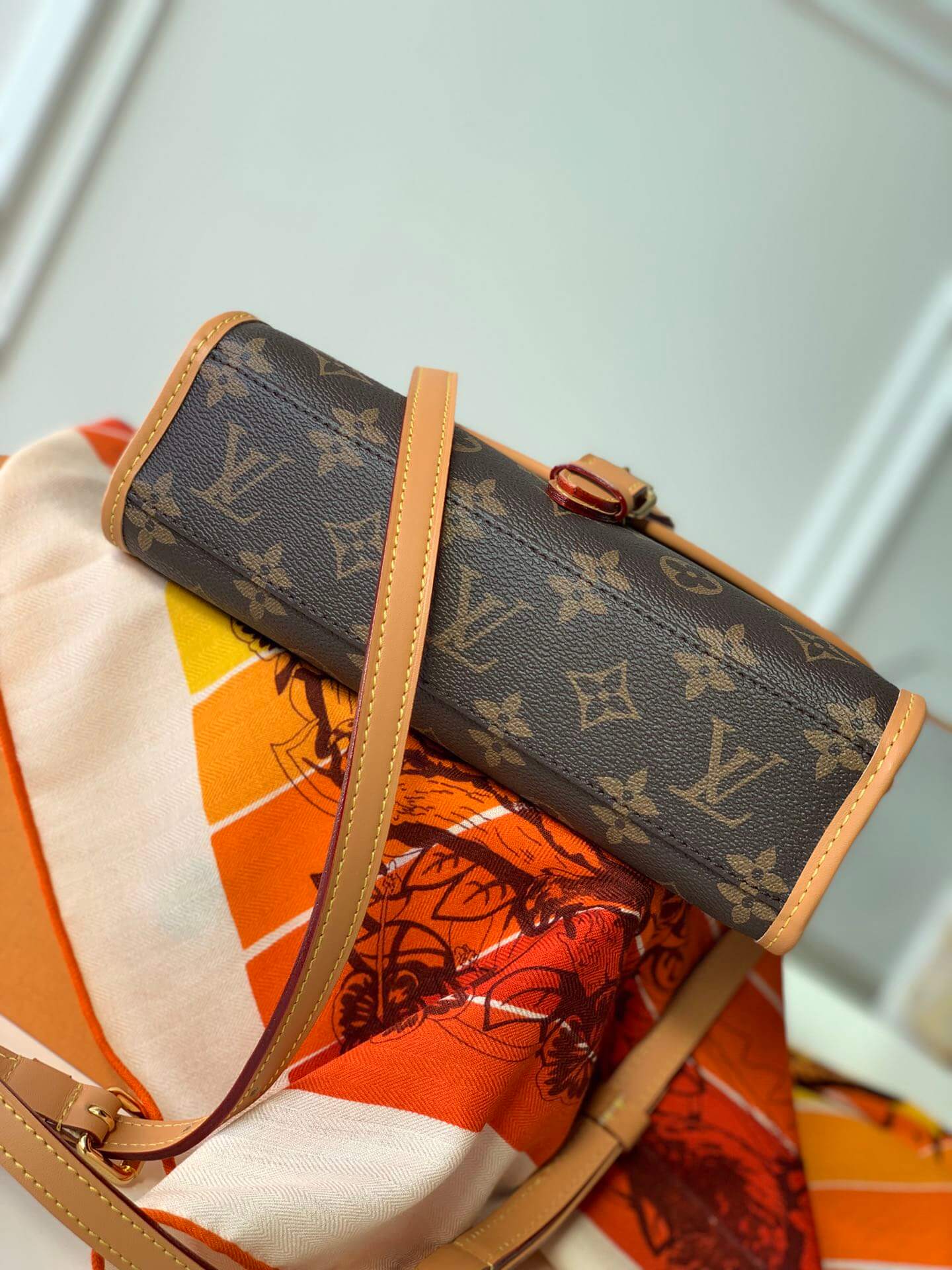 m44919 shoulder bag handbag cross body bags brown calfskin monogram