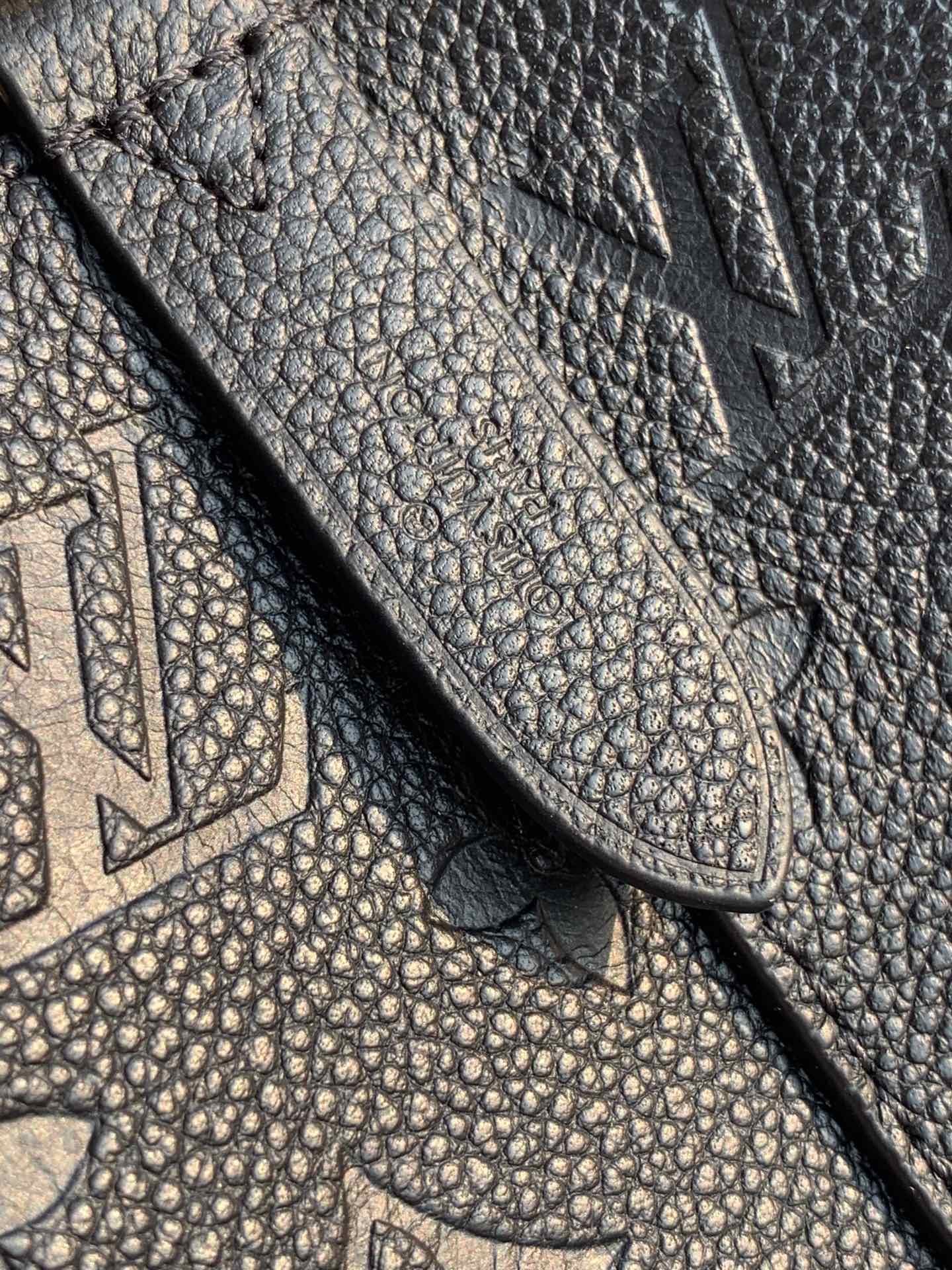 m45256 neonoe shoulder bag bucket bag cross body bags black calfskin monogram empreint