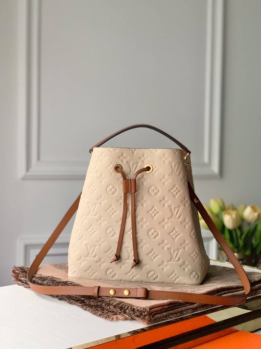 m45307 neonoe shoulder bag cross body bags milk white calfskin monogram empreint