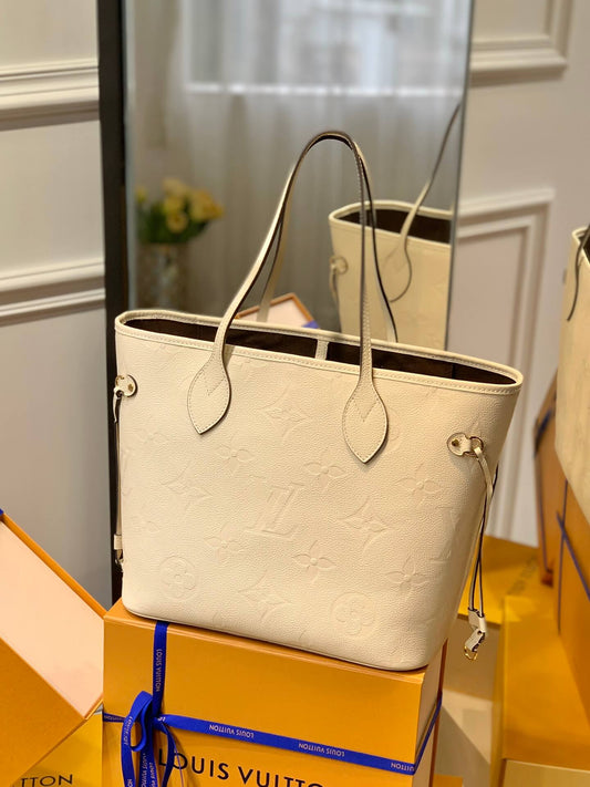 m45684 neverfull mm cream embossed monogram empreinte