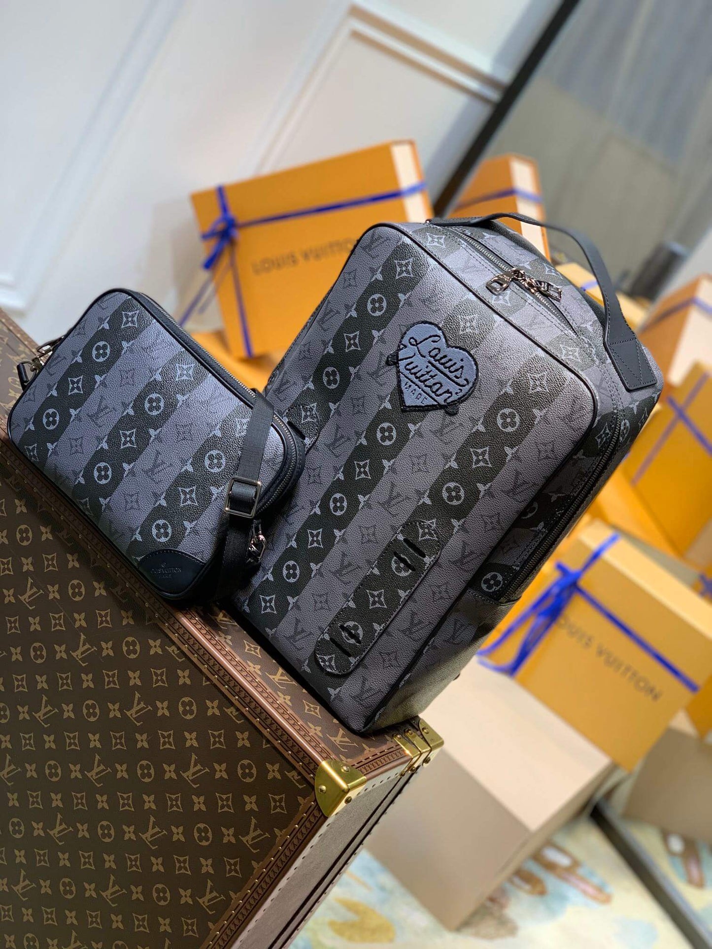 m45962 sac plat handbag messenger bag brown monogram stripes brown mens bag