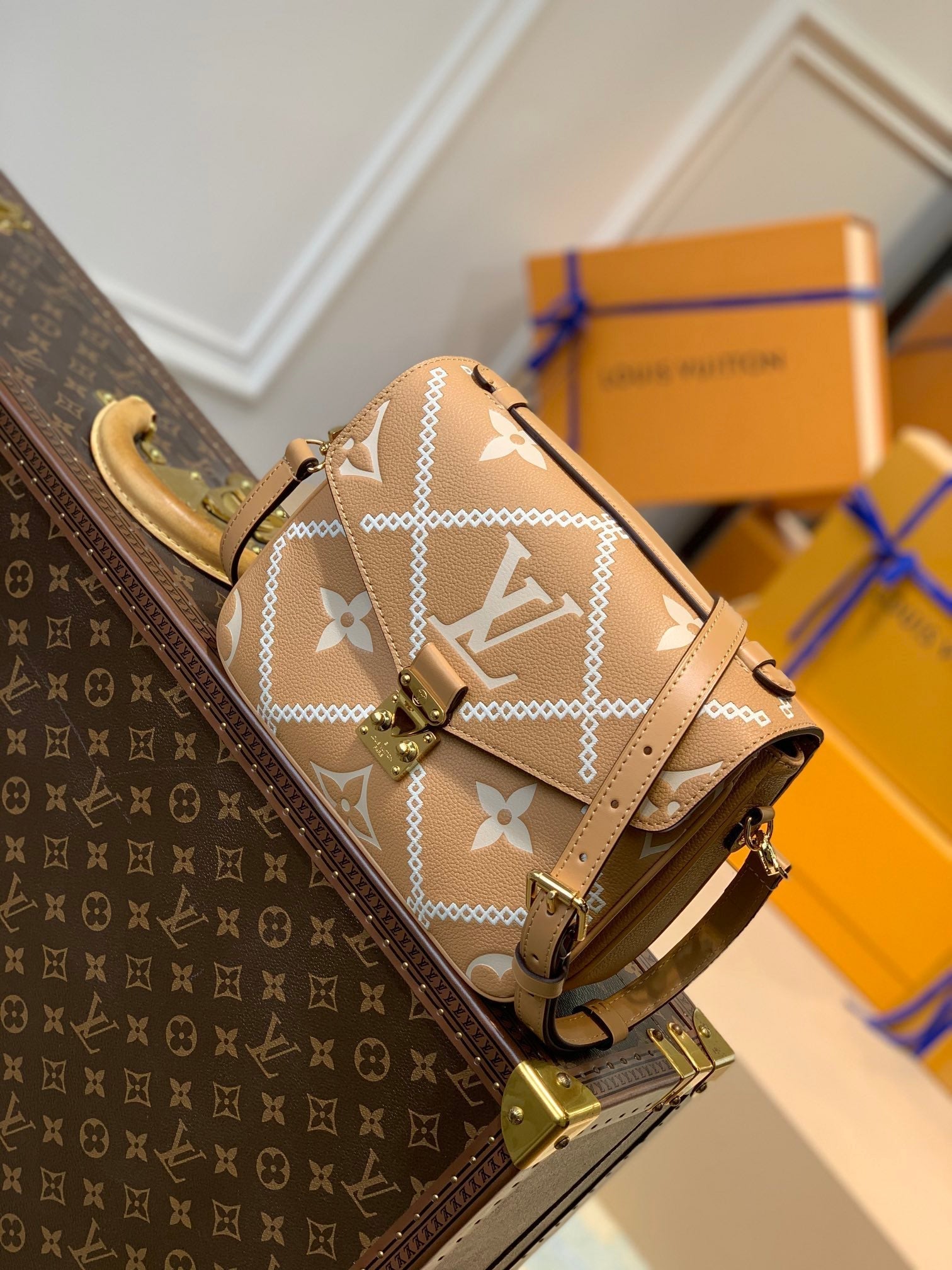 M46018-Arizona Brown shoulder bag