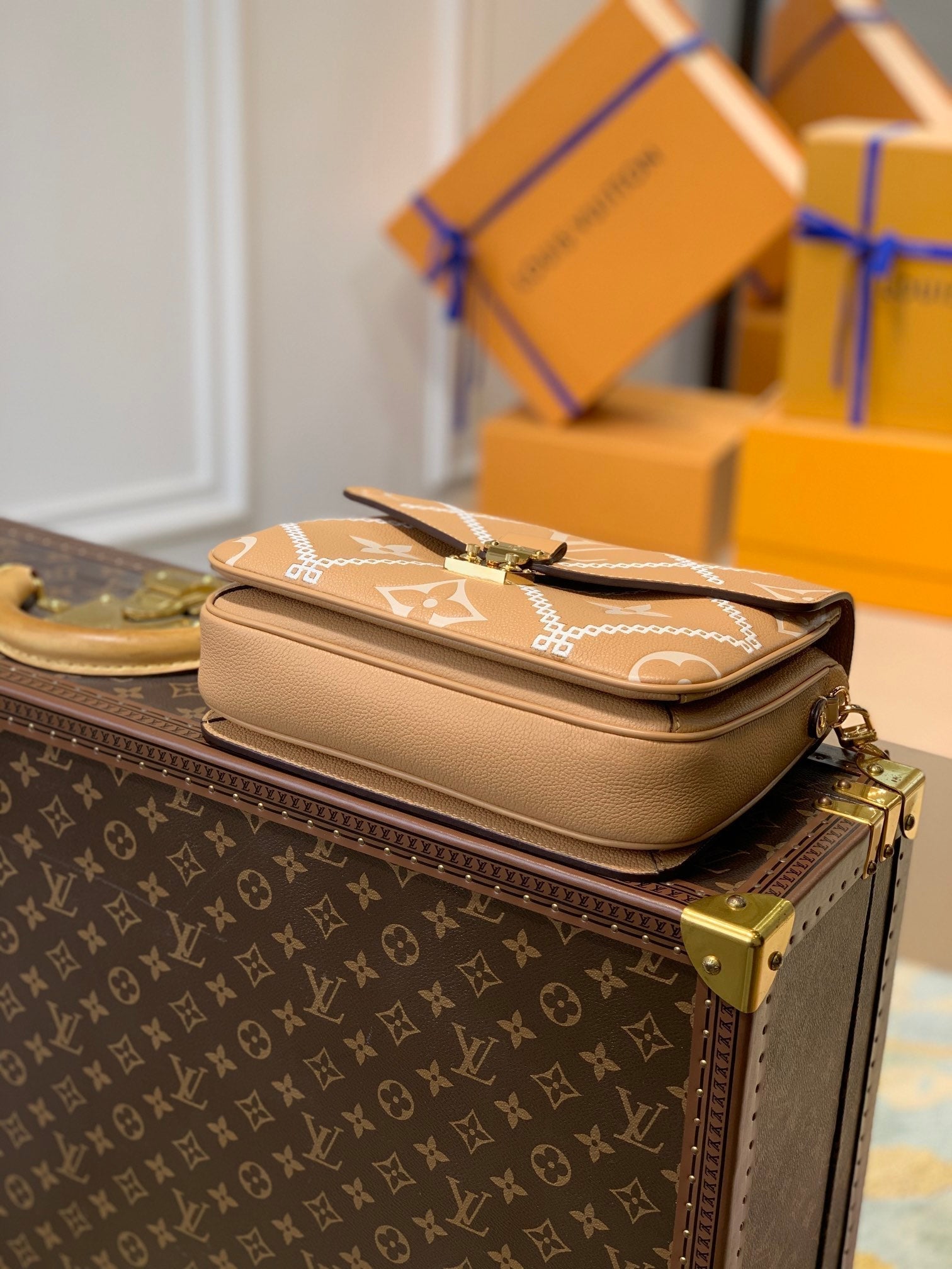 monogram shoulder bag for spring 2022