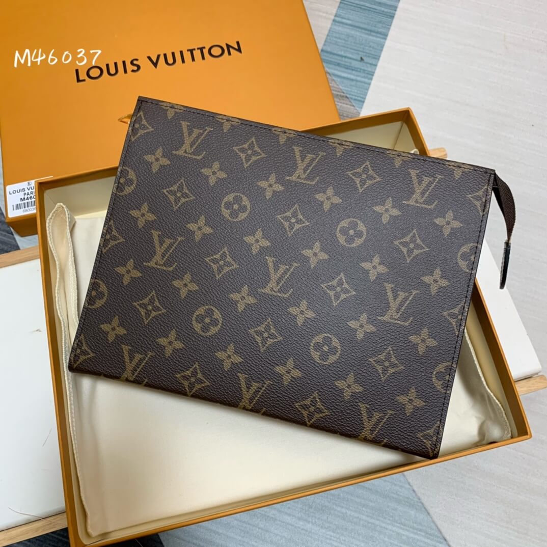 m46037 poche toilette nm mens bag 25cm monogram