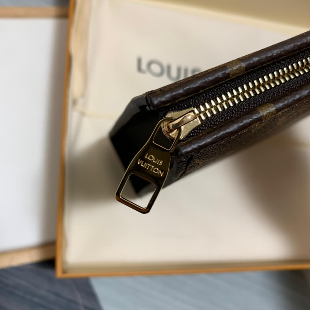 m46037 poche toilette nm mens bag 25cm monogram