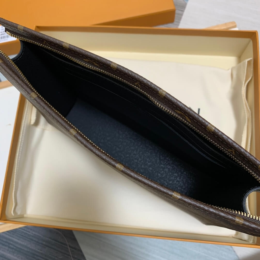 m46037 poche toilette nm mens bag 25cm monogram