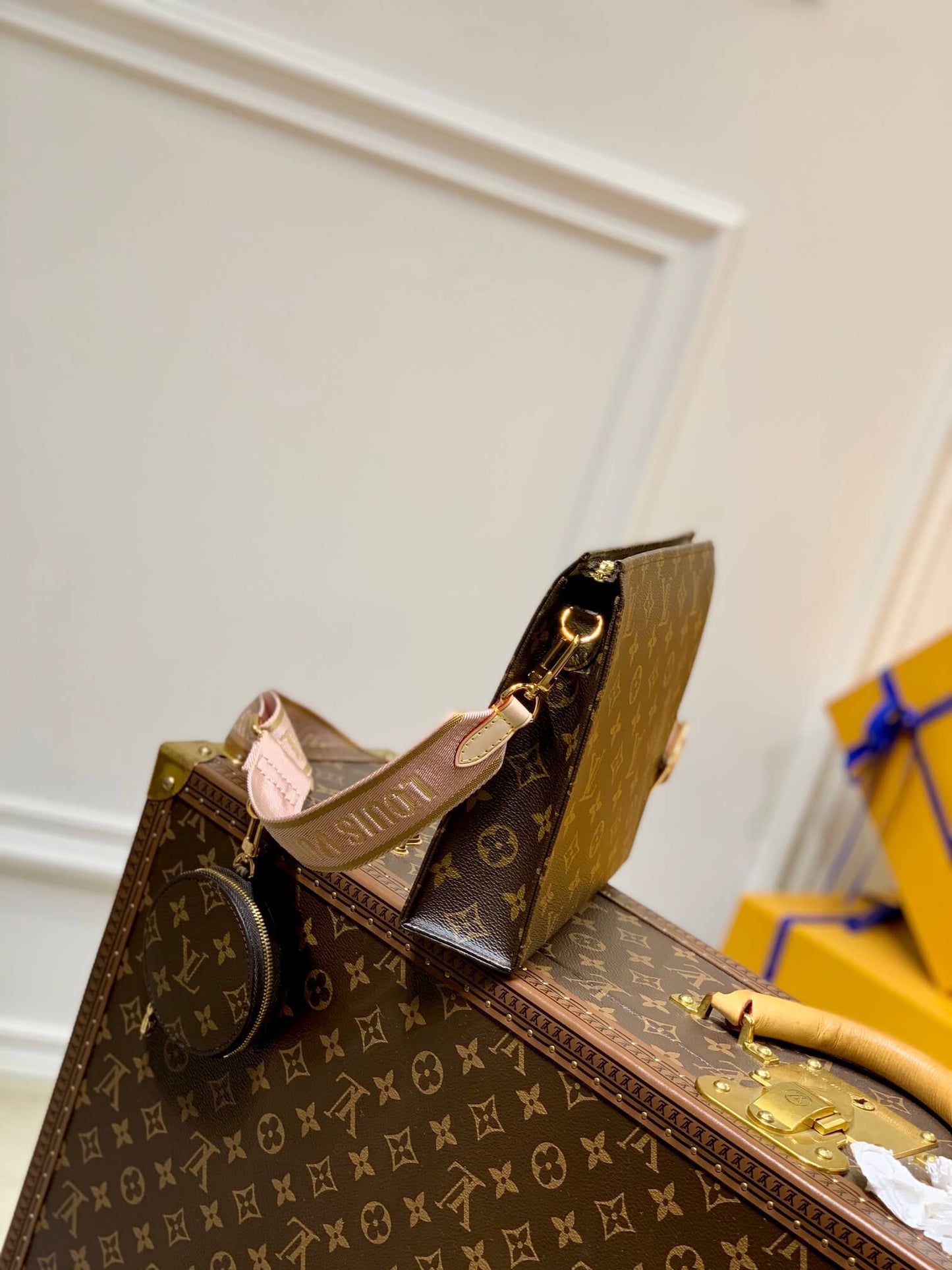 m47542 toiletry pouch 26cm pink monogram shoulder bag cross body bags