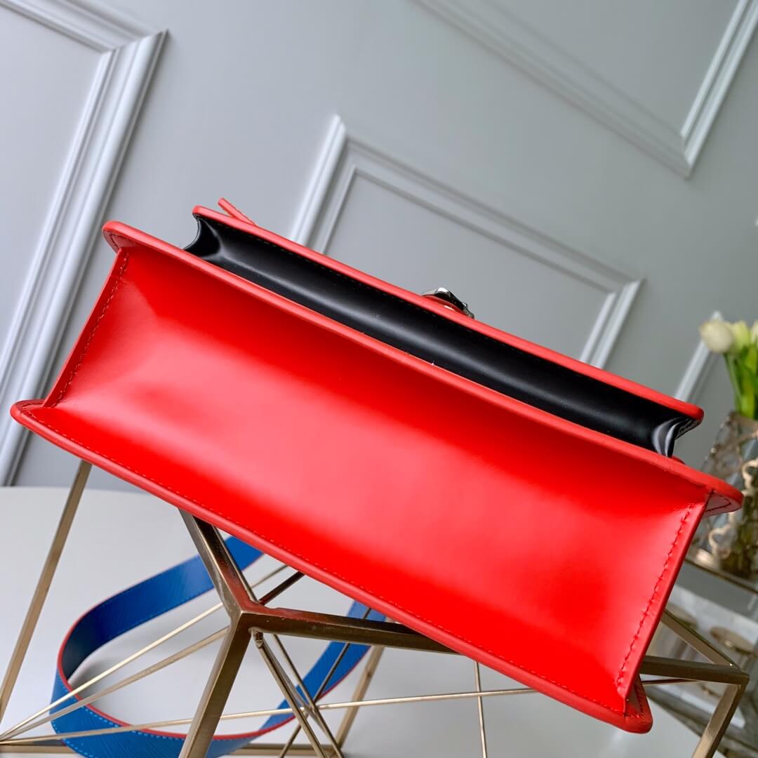 m50377 soft trunk black 24cm handbag