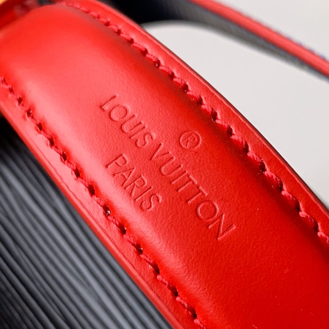 m50377 soft trunk black 24cm handbag