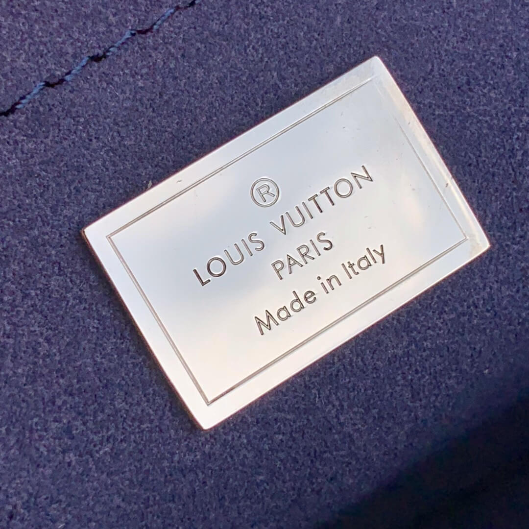 m50377 soft trunk red 24cm handbag