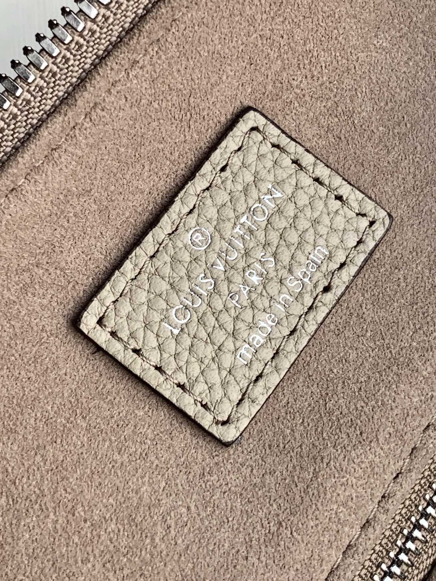 m56084 beaubourg hobo bb handbag shoulder bag cross body bags khaki monogram