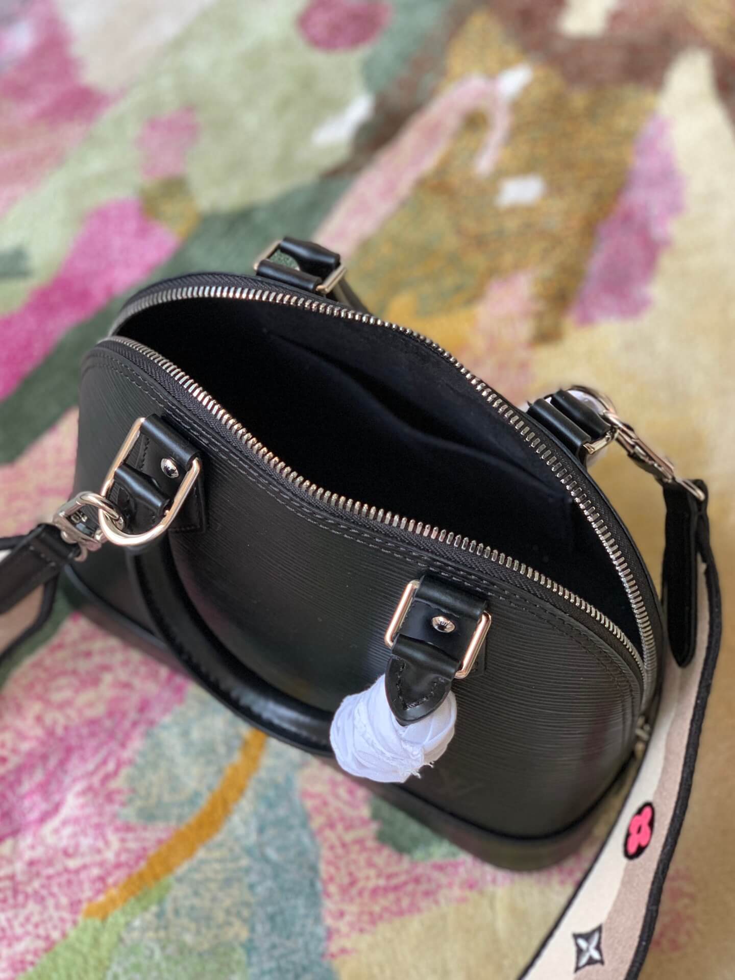 m57426 alma bb epi handbag shoulder bag cross body bags black calfskin monogram