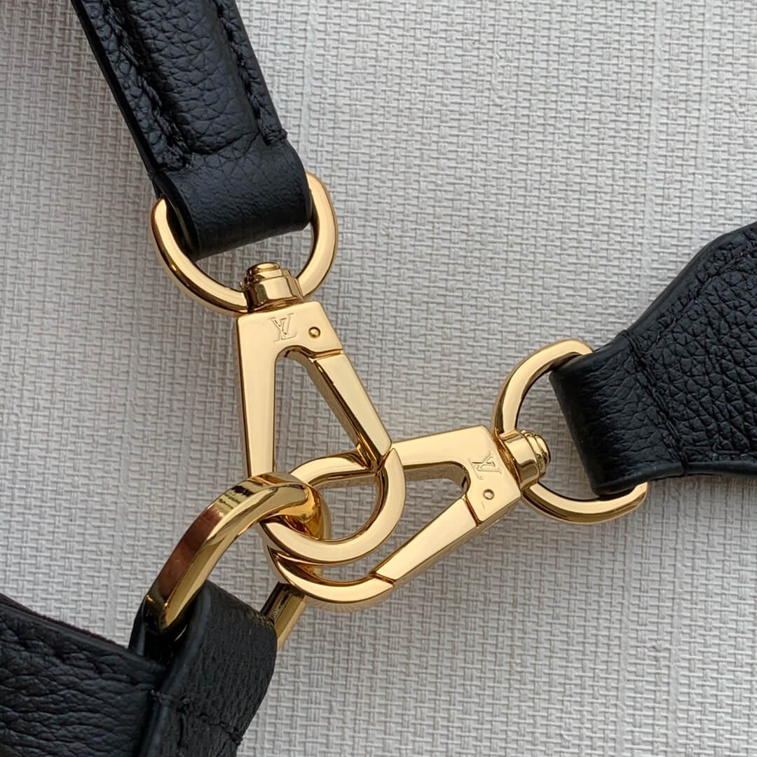 m57800 lockme bucket messenger bucket bag handbag shoulder bag black lambskin