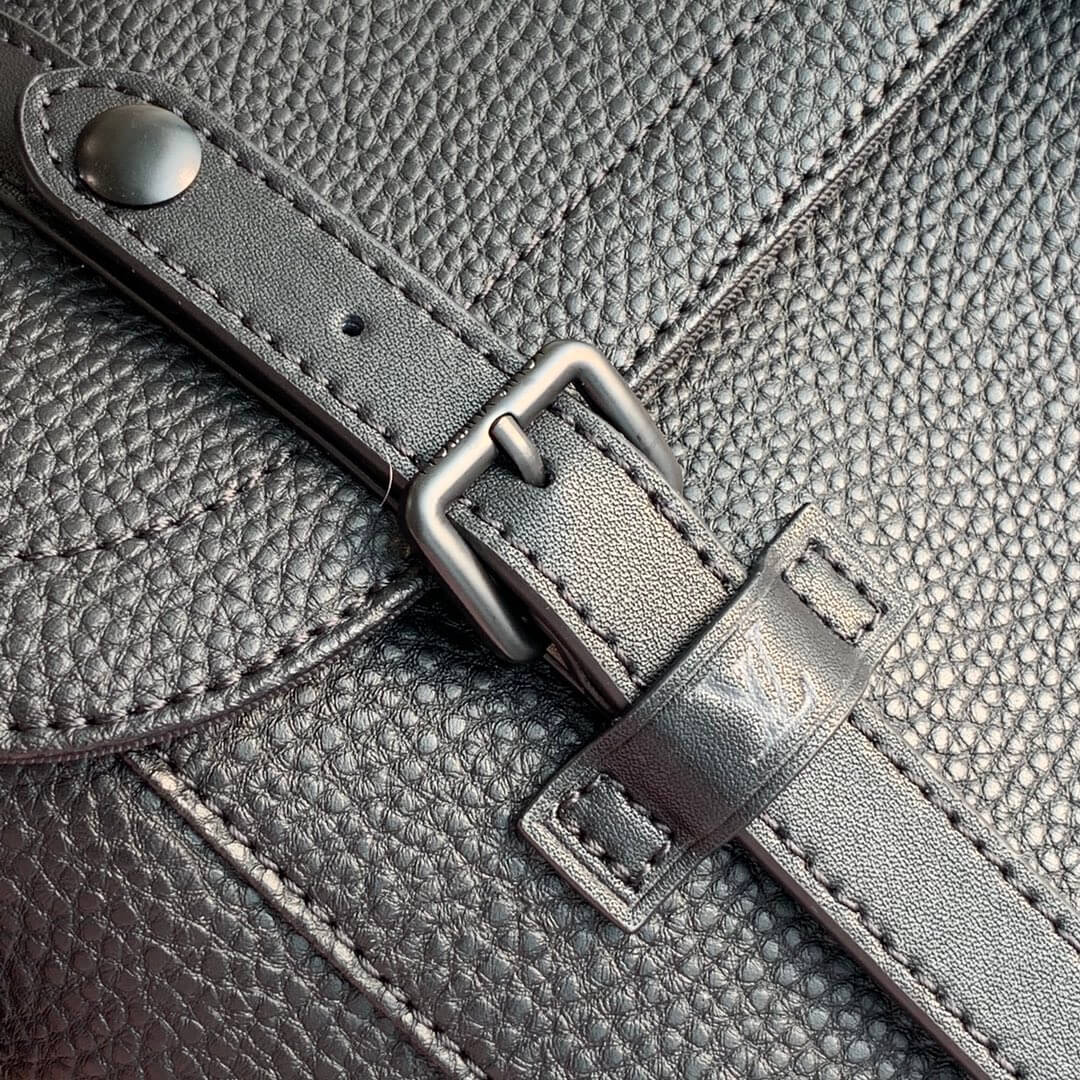 m58476 mens bag shoulder bag cross body bags christopher taurillon messenger bag black calfskin