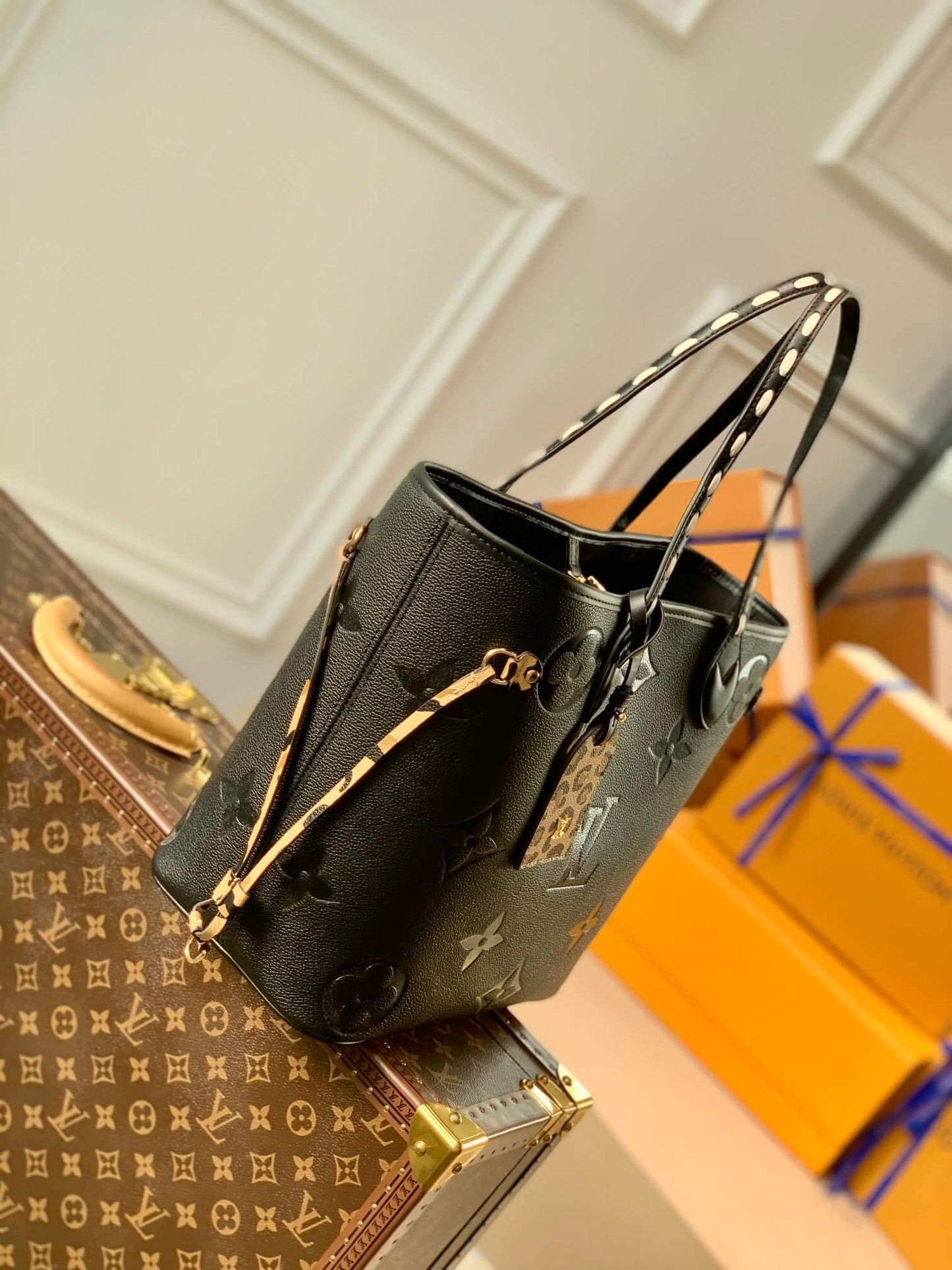 m58525 match neverfull monogram handbag black calfskin monogram
