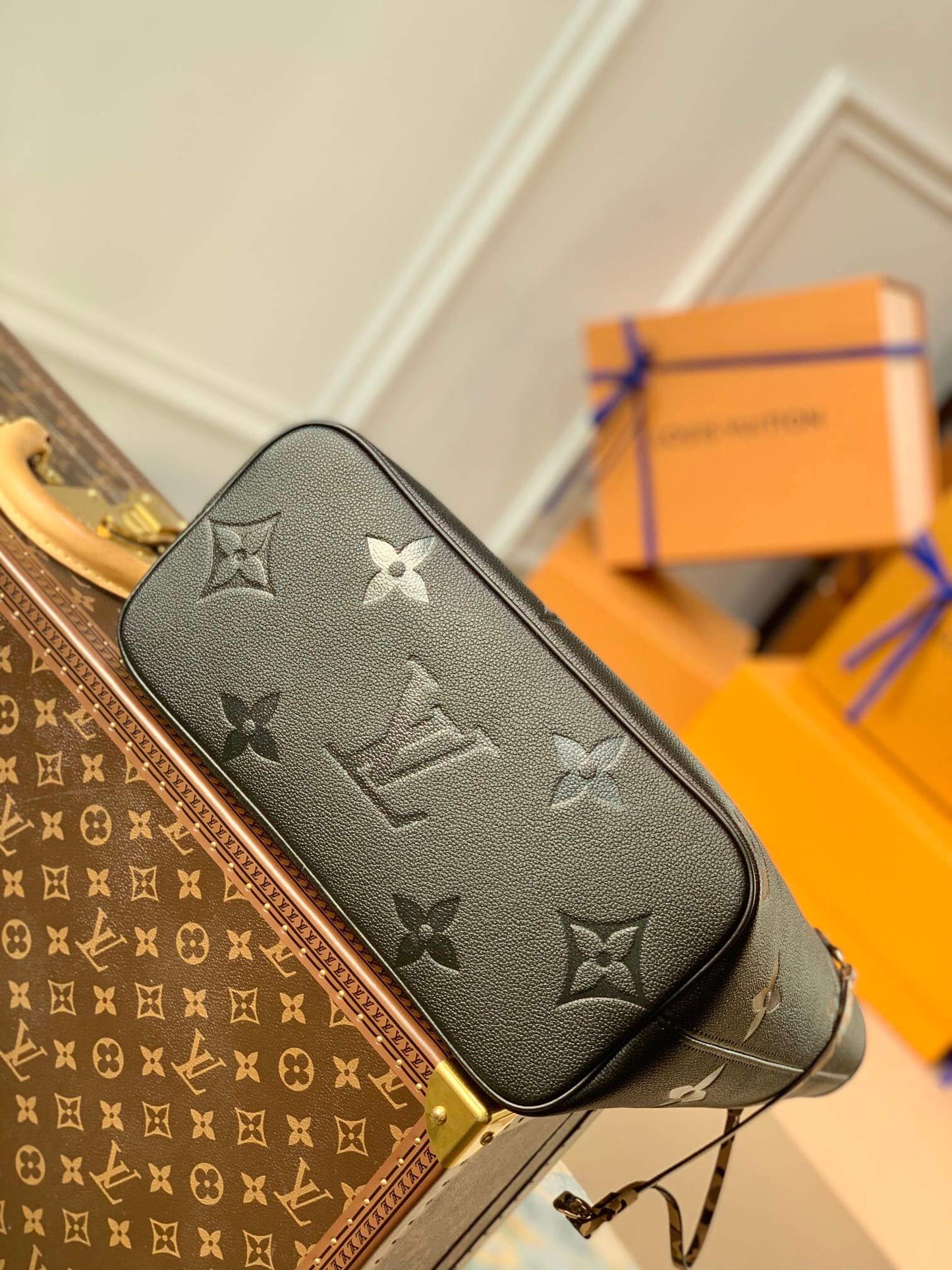 m58525 match neverfull monogram handbag black calfskin monogram