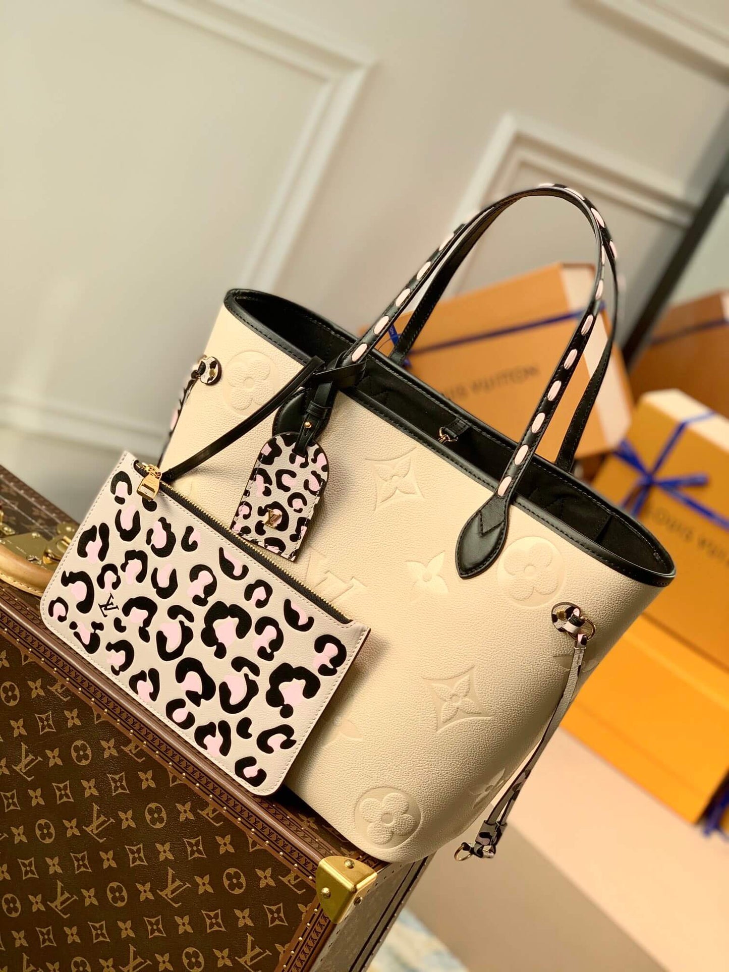 m58525 match neverfull monogram handbag white calfskin monogram