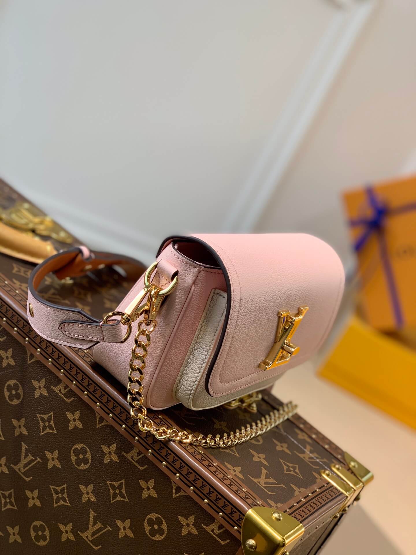 m58555 lockme tender shoulder bag cross body bags pink lambskin