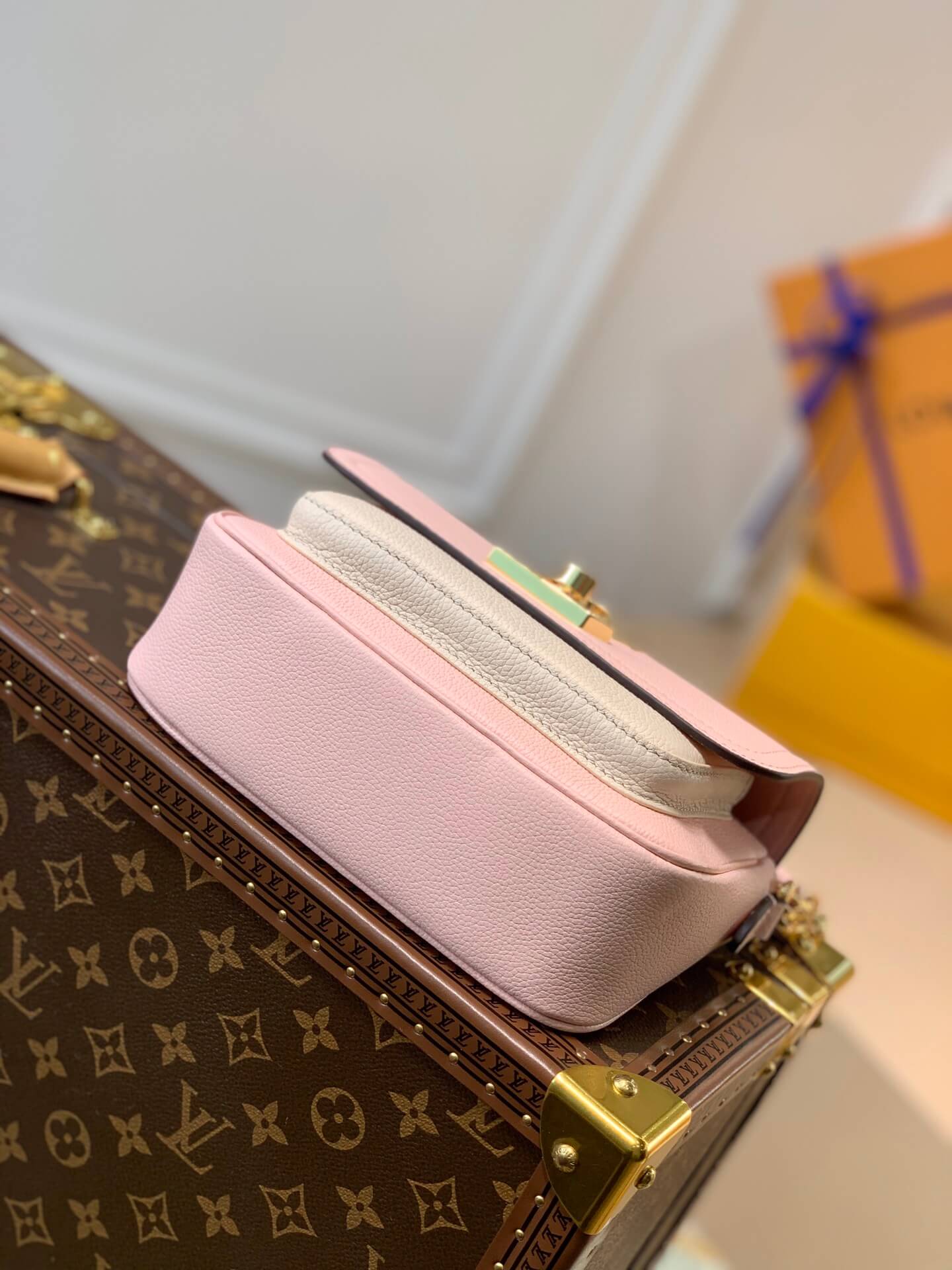 m58555 lockme tender shoulder bag cross body bags pink lambskin
