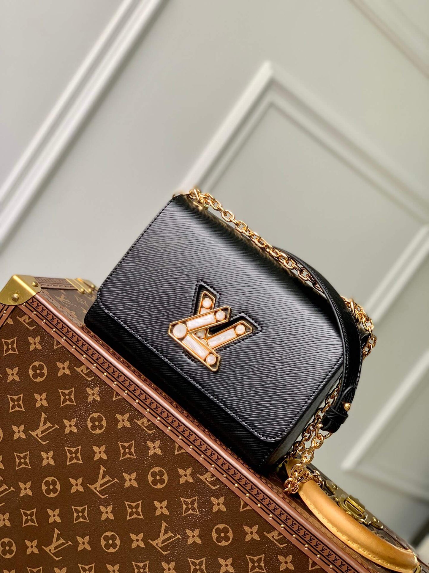 m59218 twist small square bag shoulder bag cross body bags black calfskin epi
