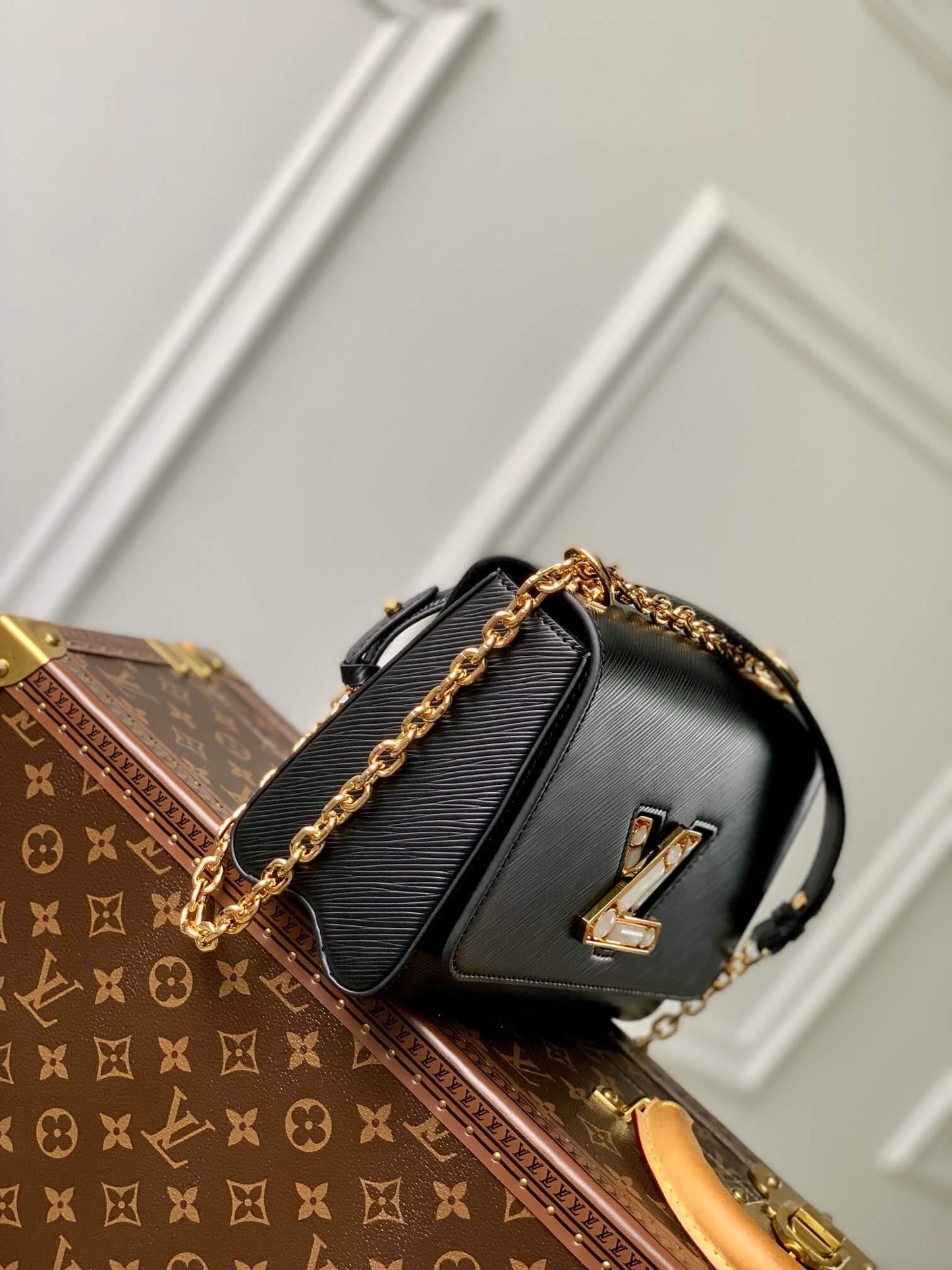 m59218 twist small square bag shoulder bag cross body bags black calfskin epi