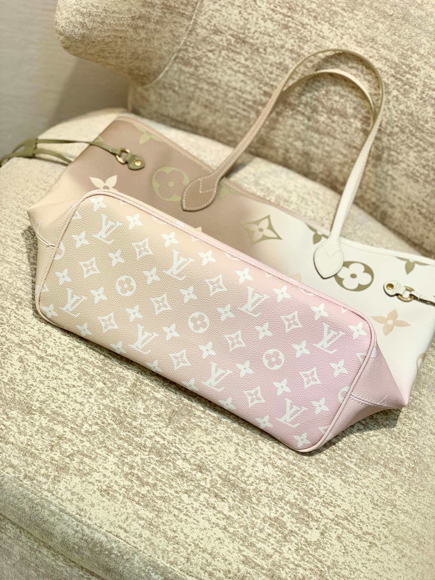 m20511 neverfull monogram light pink apricot