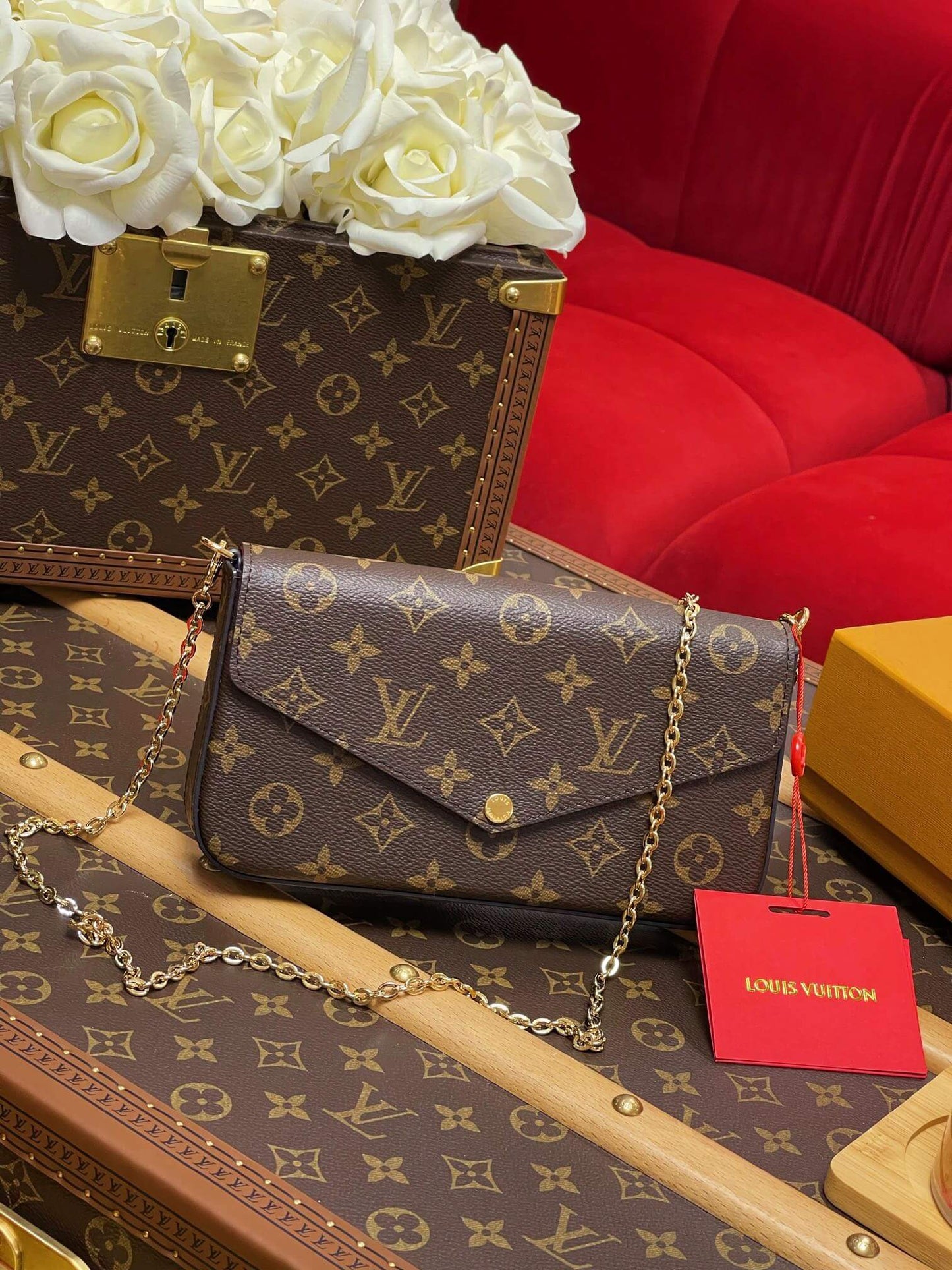 m61276 felicie pochette clutch bag monogram canvas brown maroon inside