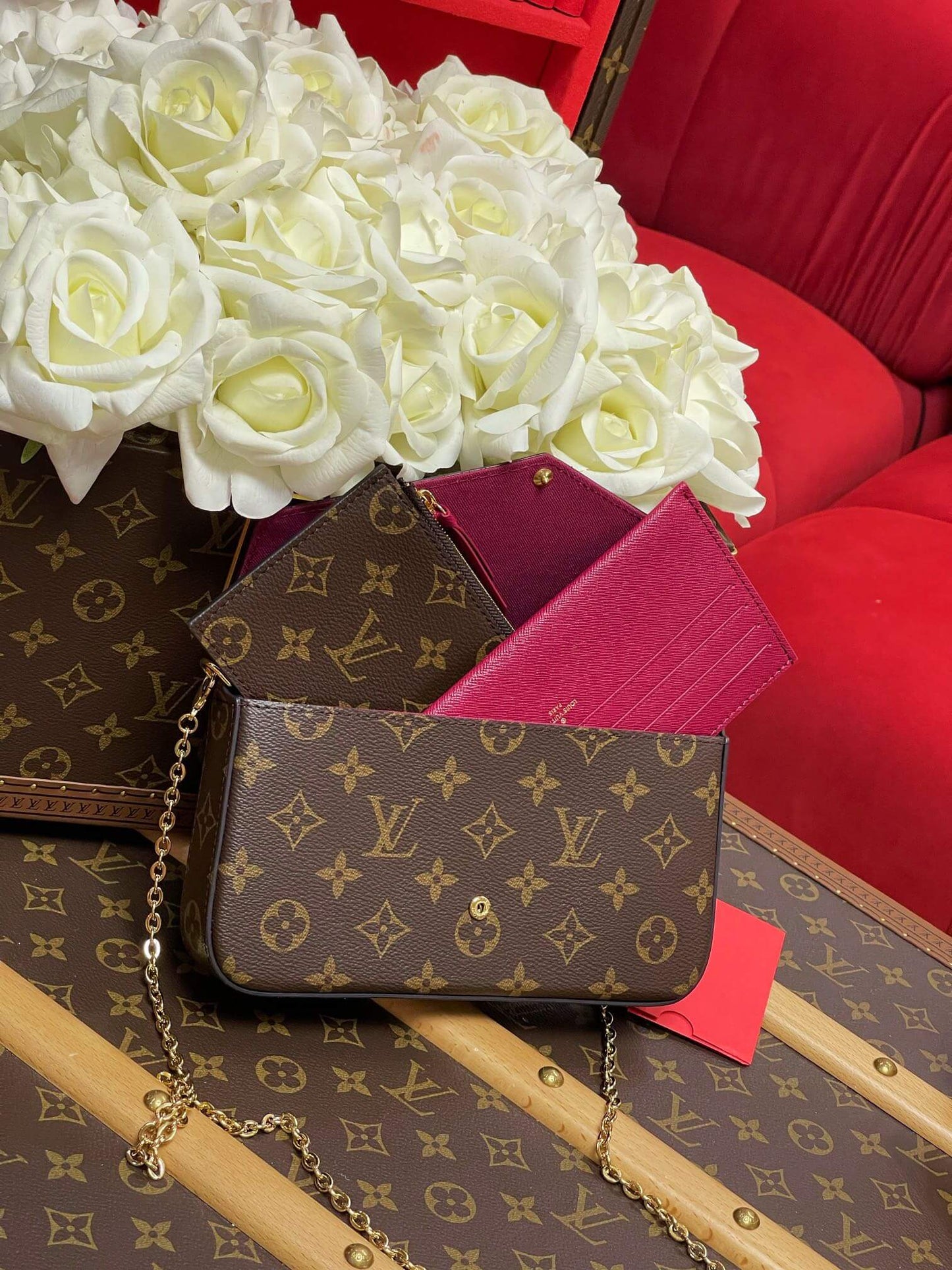 m61276 felicie pochette clutch bag monogram canvas brown maroon inside
