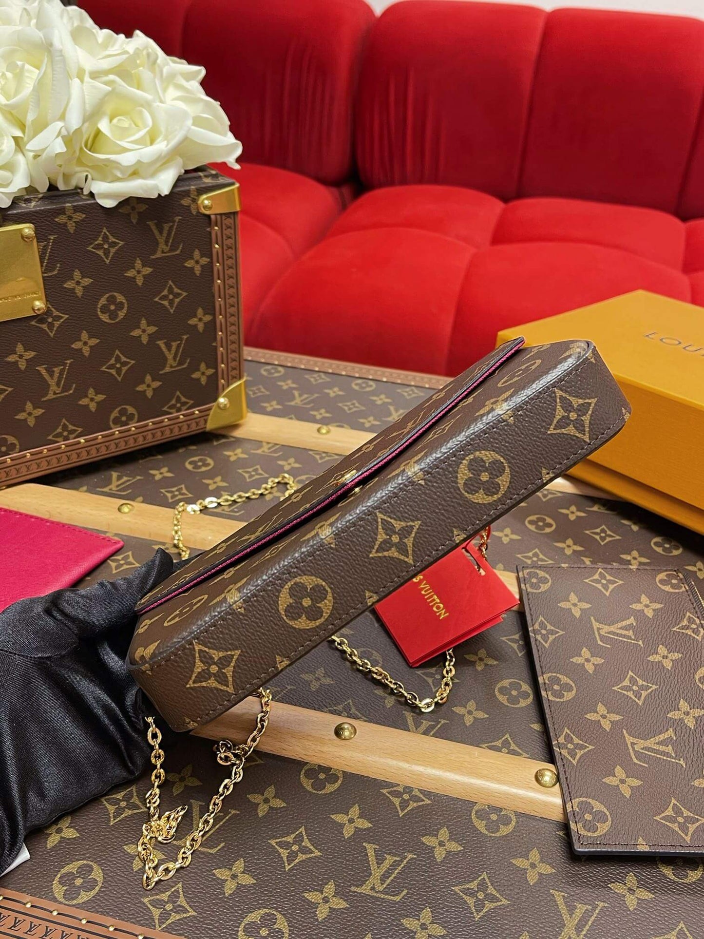 m61276 felicie pochette clutch bag monogram canvas brown maroon inside