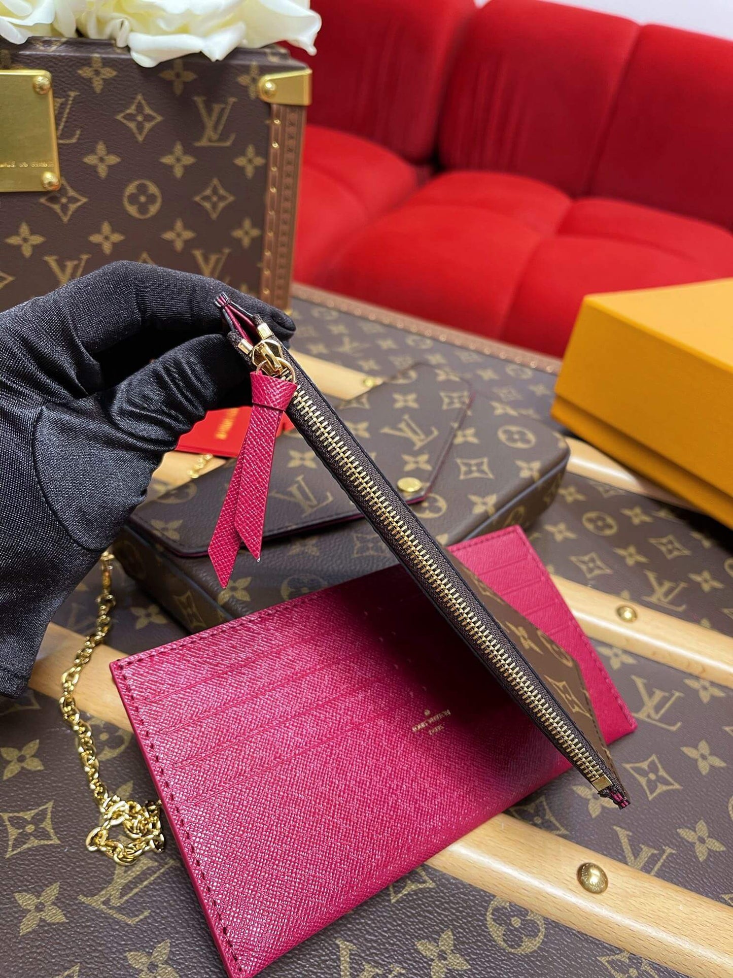m61276 felicie pochette clutch bag monogram canvas brown maroon inside