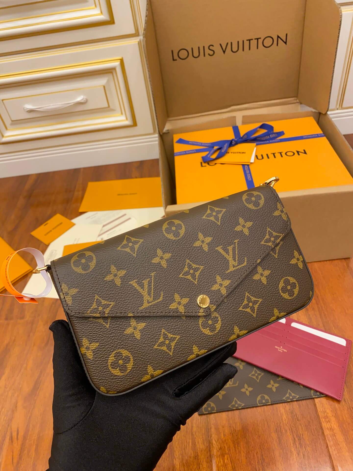 m61276 felicie pochette clutch bag shoulder bag monogram canvas brown