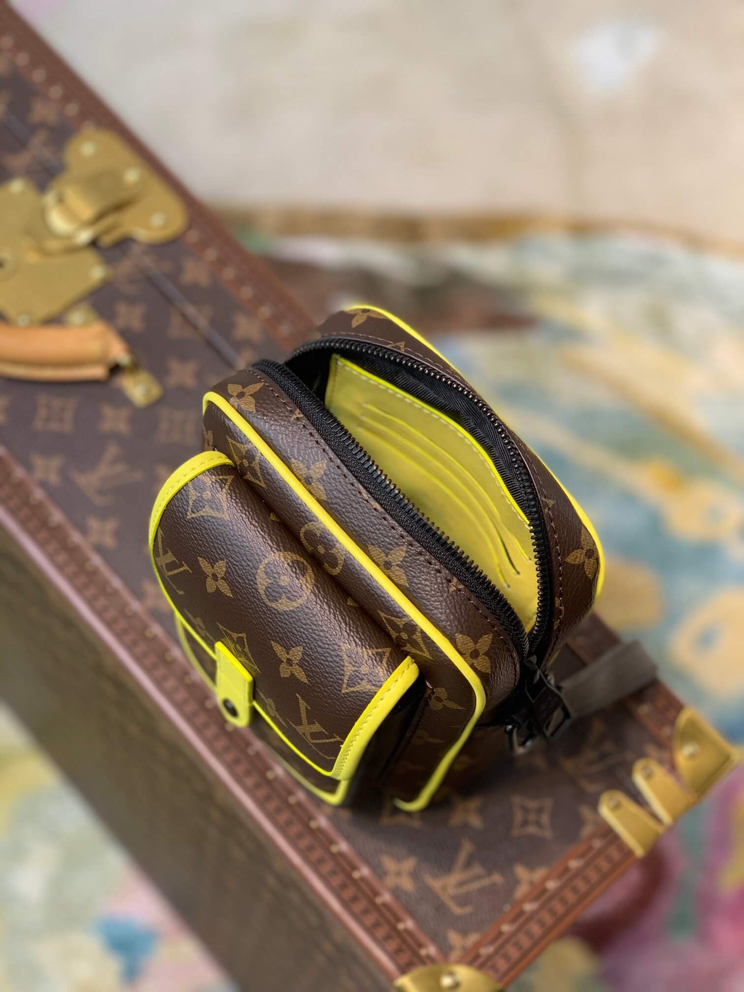 m69404 wearable wallet shoulder bag cross body bags yellow cowhide monogram