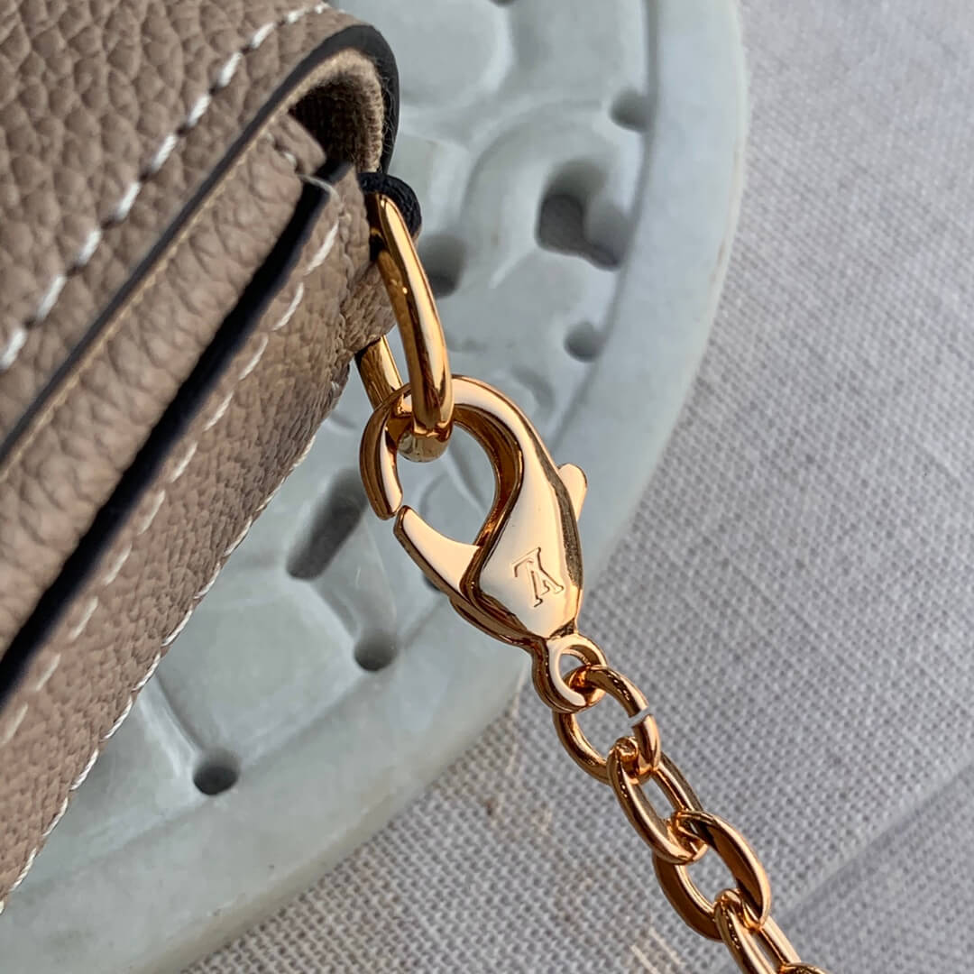 m69977 felicie pochette clutch bag shoulder bag monogram empreinte apricot