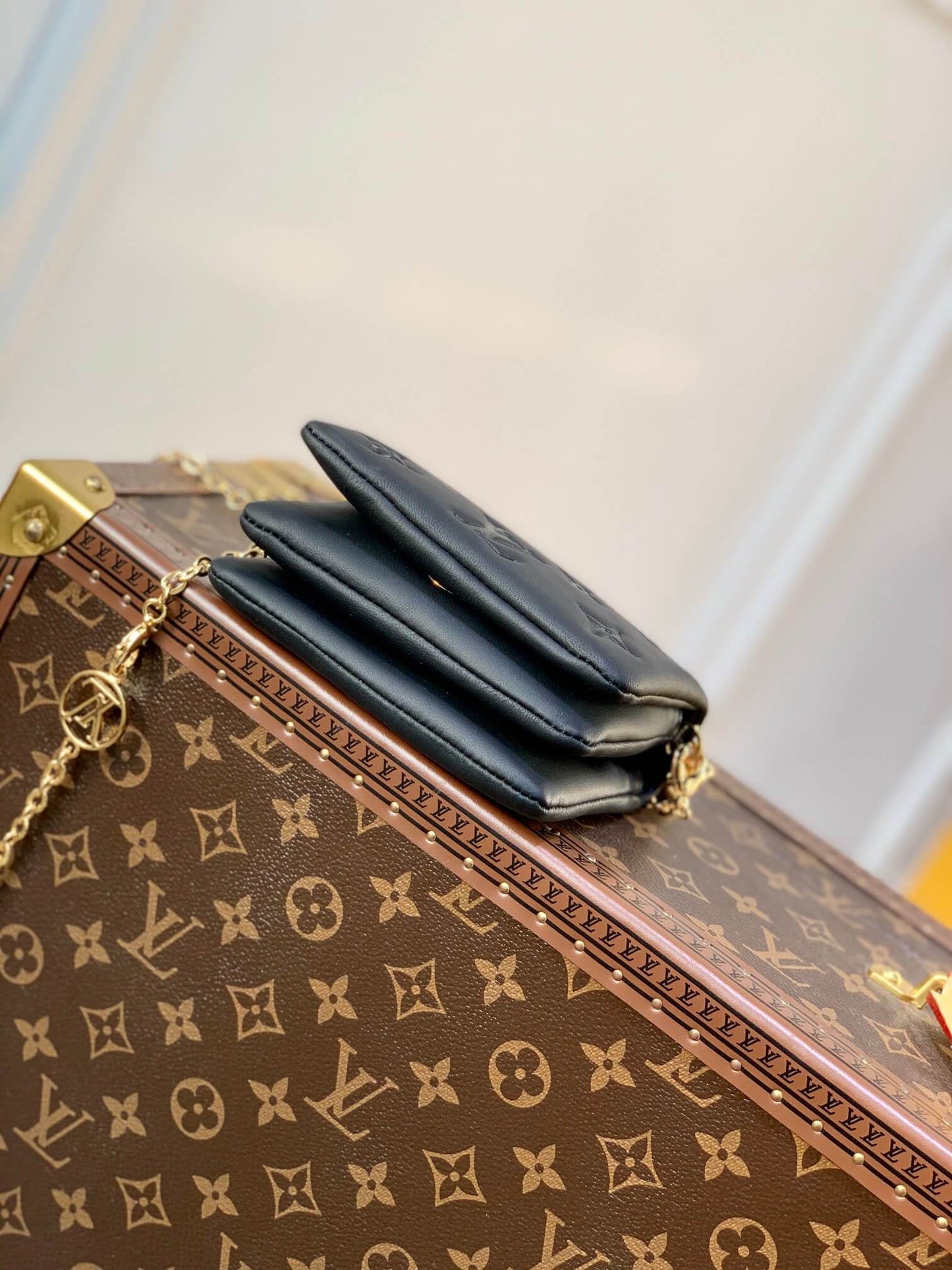 m81125 handbag shoulder bag cross body bags calfskin dirty black embossing micro metis