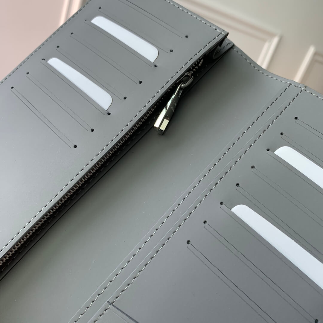 m81153 l aerogram brazza aerogram wallet grey calfskin