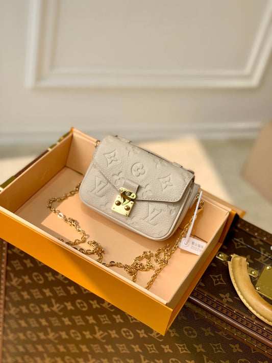 M81390 MICRO M¨¦TIS Gold Chain Bag grey