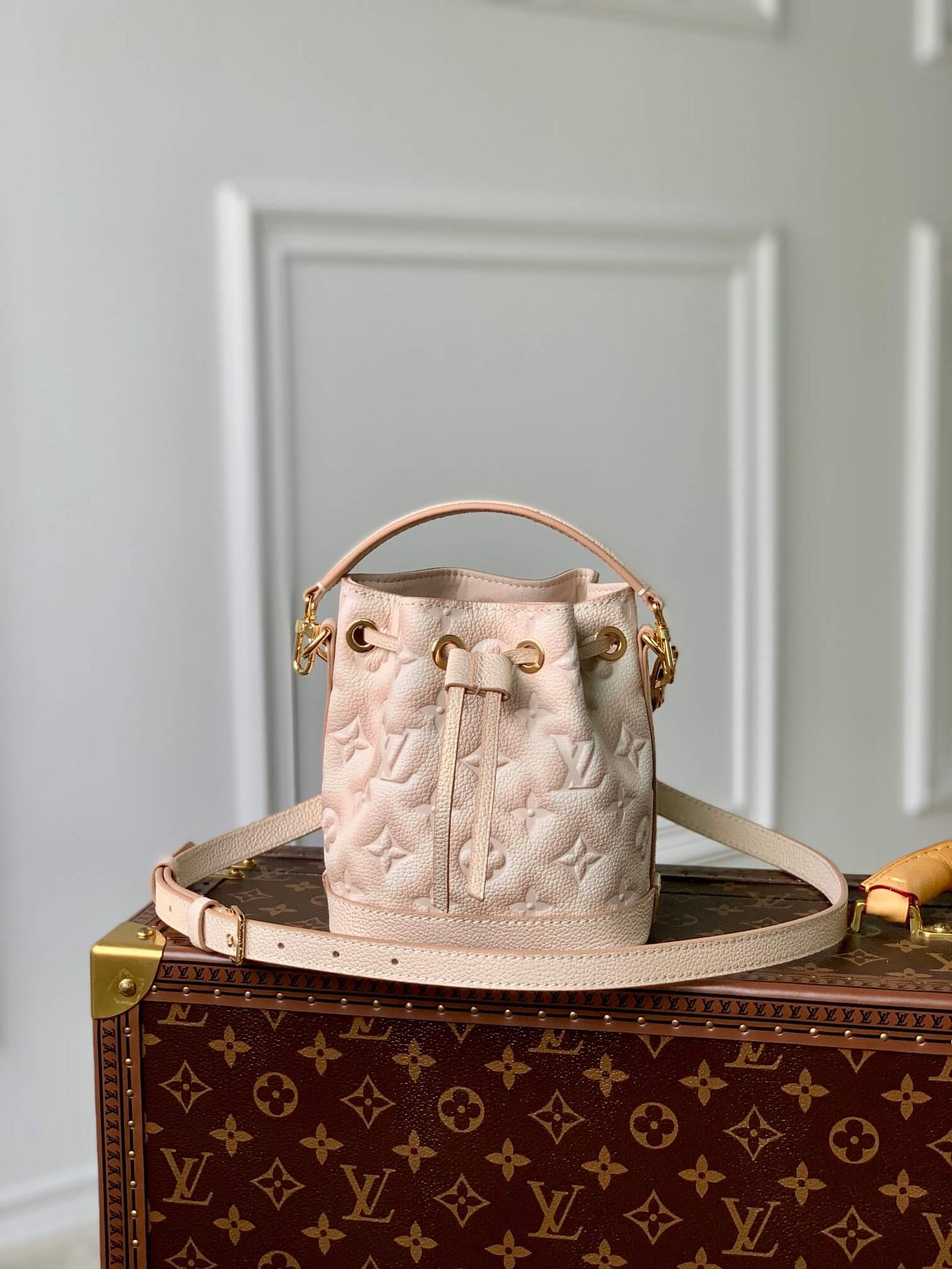 m81463 handbag shoulder bag cross body bags calfskin dirty pink embossing