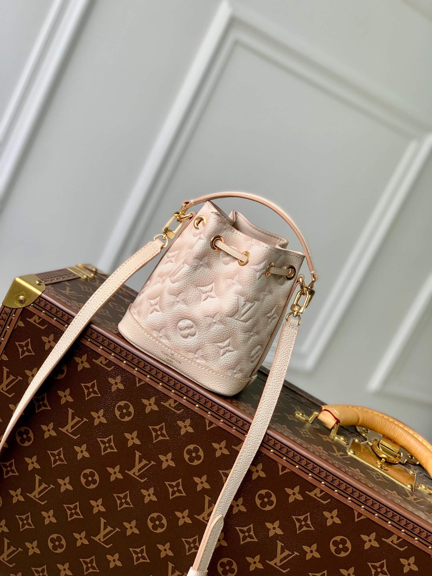 m81463 handbag shoulder bag cross body bags calfskin dirty pink embossing