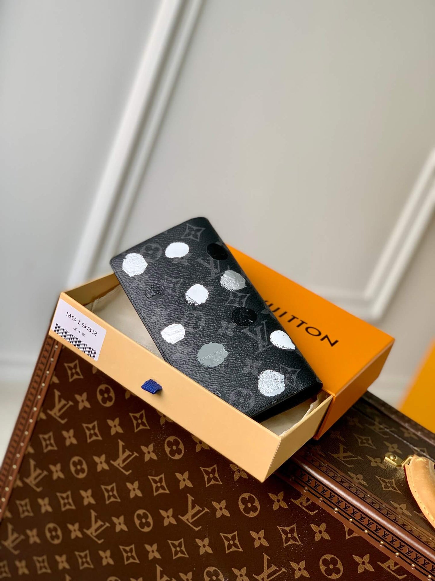 m81932 yk portefeuille brazza wallet black