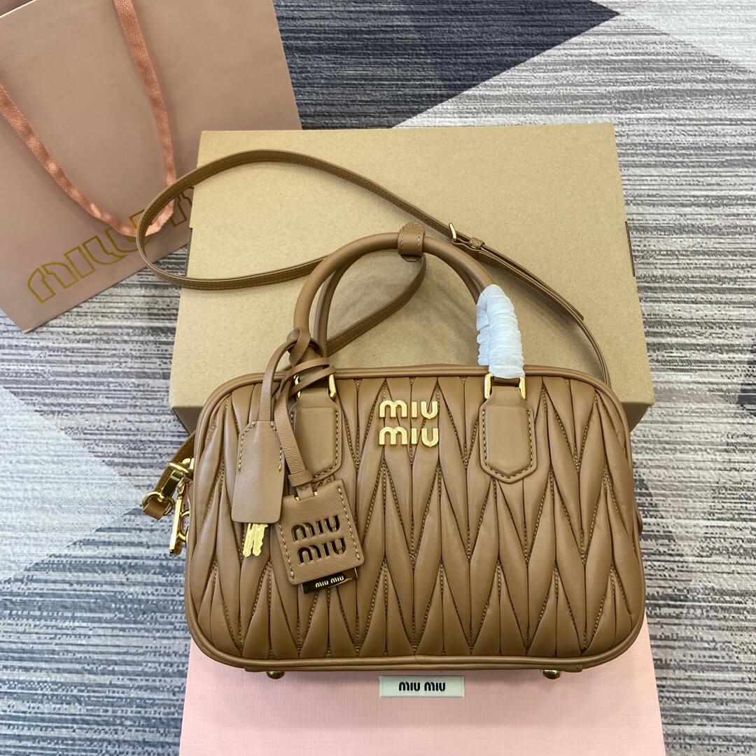 Miu Arcadie Matelasse Bowling Handbag Crossbody Bag 5BB124 Brown