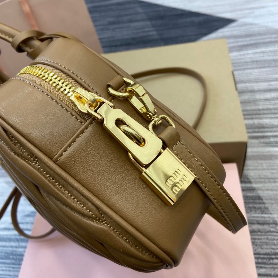 Miu Arcadie Matelasse Bowling Handbag Crossbody Bag 5BB124 Brown
