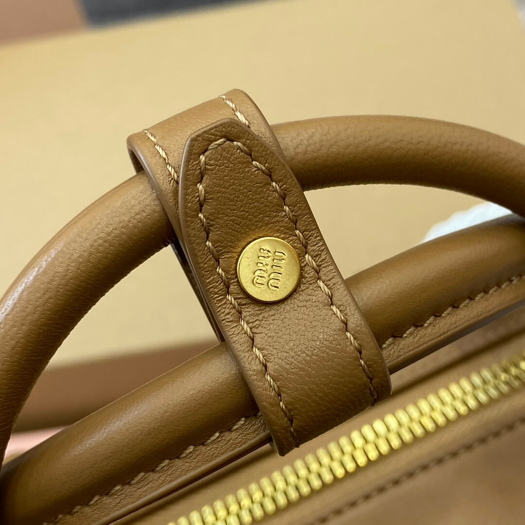 Miu Arcadie Matelasse Bowling Handbag Crossbody Bag 5BB124 Brown