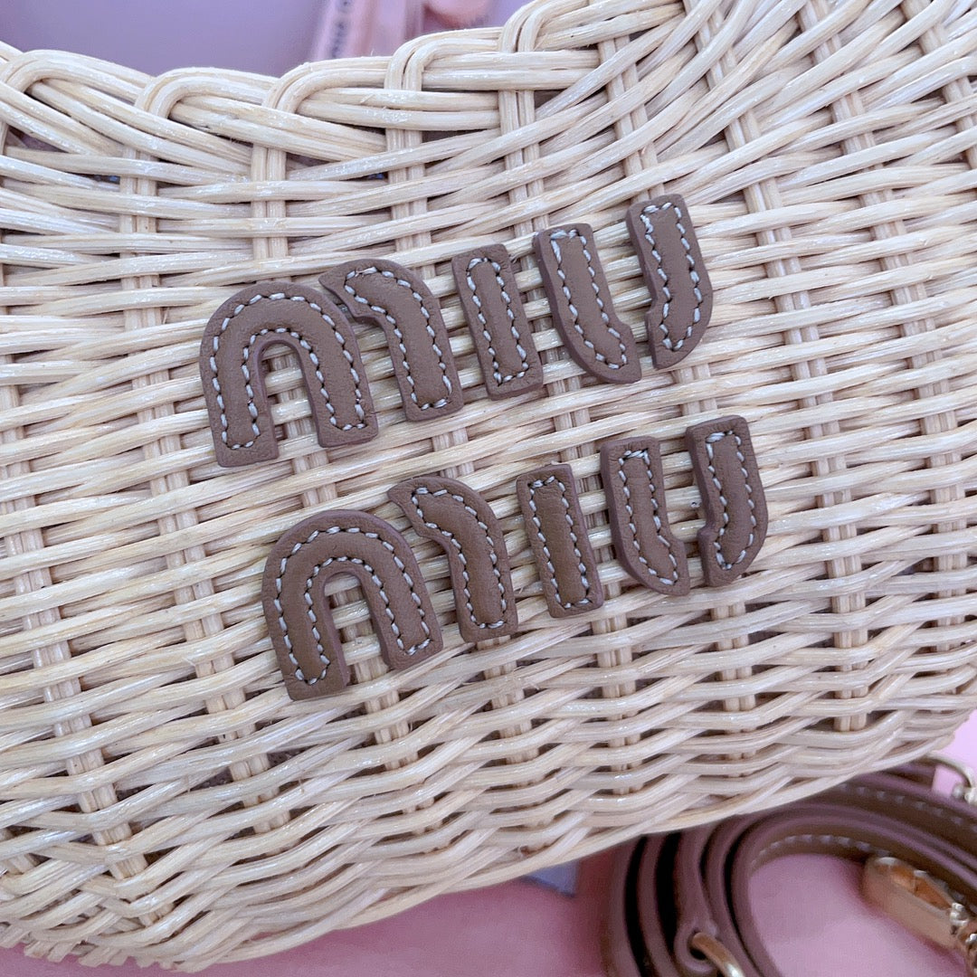 miumiu woven basket bag handbag 5bc125