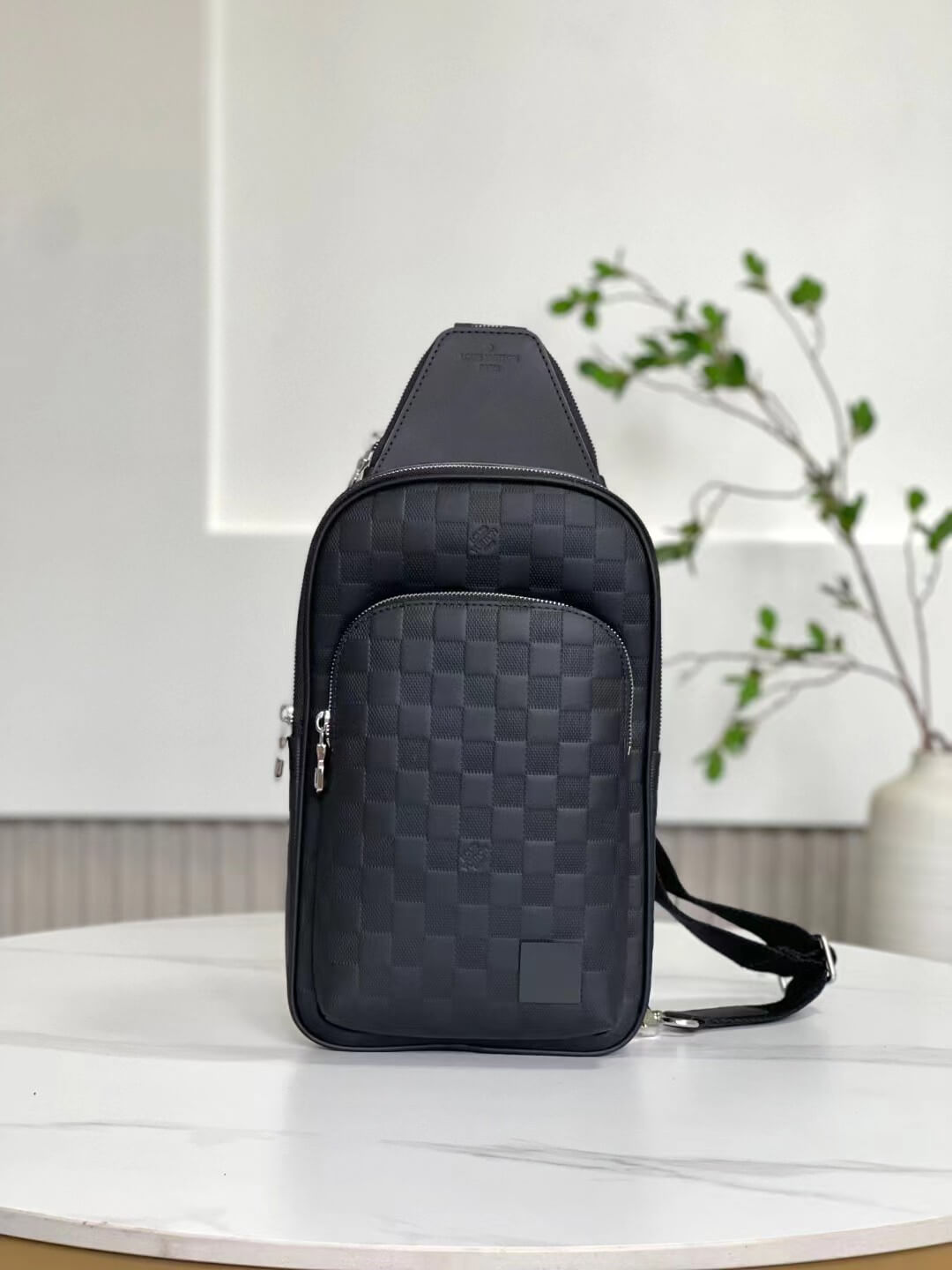 n45303 avenue slingbag nm men bag black