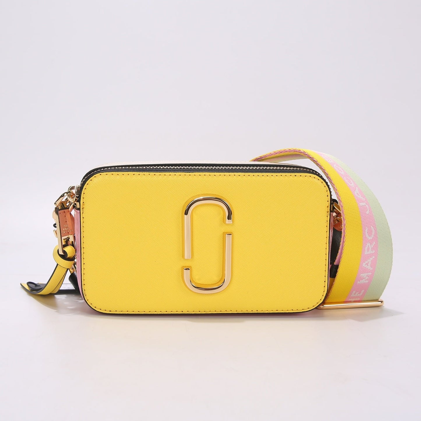 snapshot no113 yellow pink green