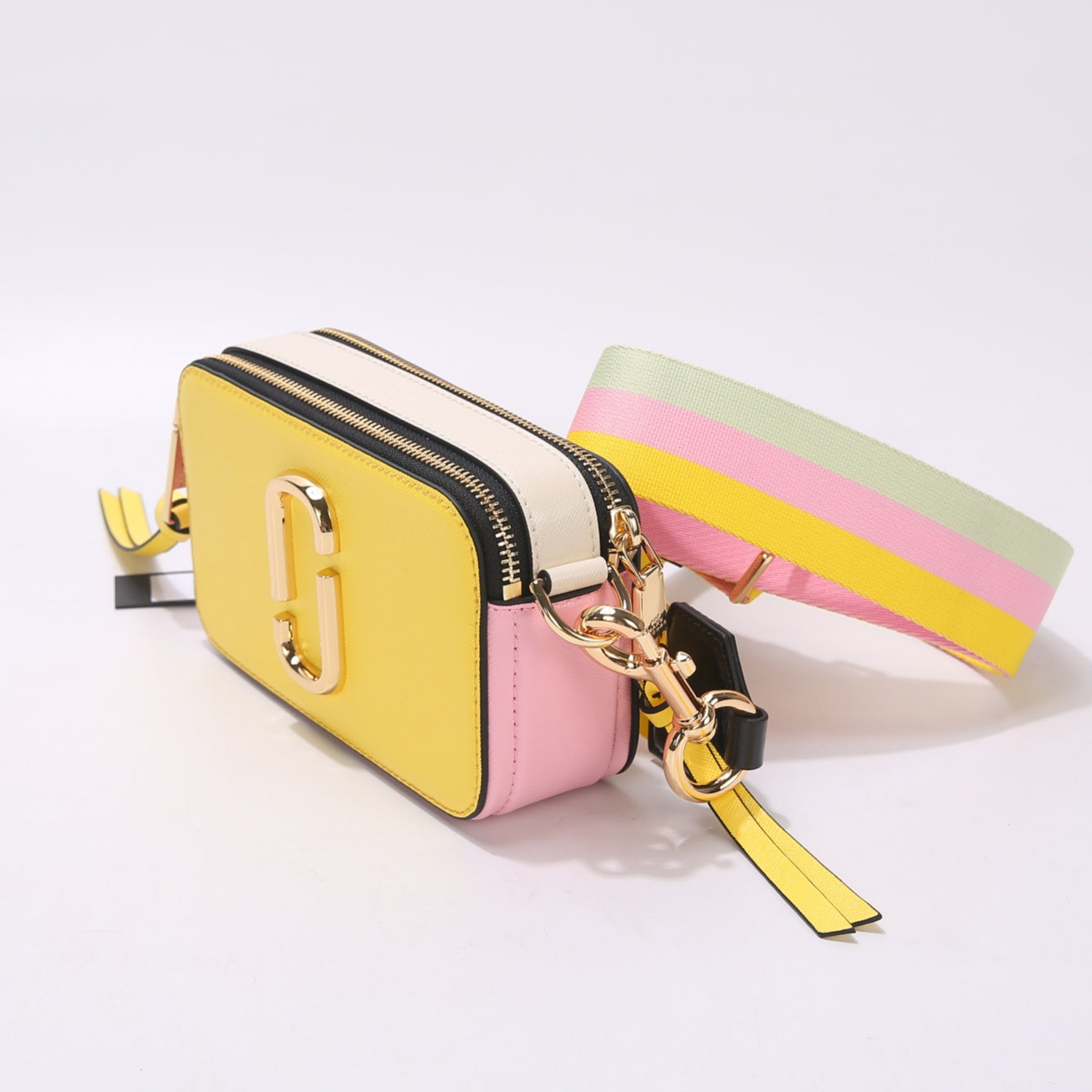 snapshot no113 yellow pink green